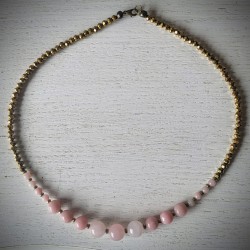 collier en opale rose,...