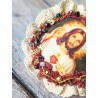 broche portrait Jésus sacré coeur en soie, dentelle et perles