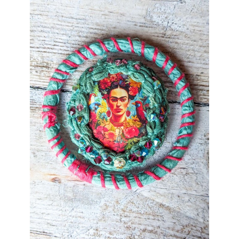parure broche et bracelet jonc Frida Kahlo