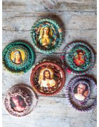 broches portraits et bracelets joncs habillés de soie